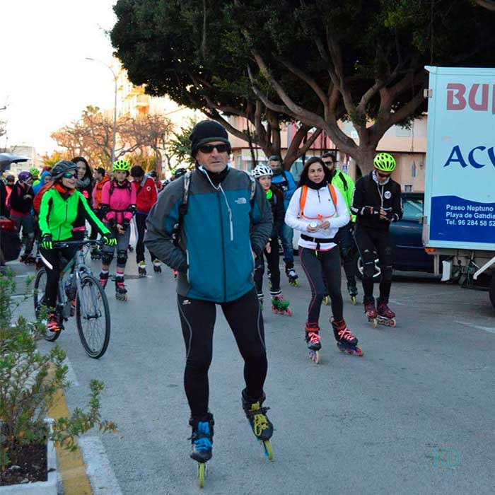 Foto de la salida de la ruta roller skating 'V edición  de la 101 Km Gandía-Denia-Gandía'.